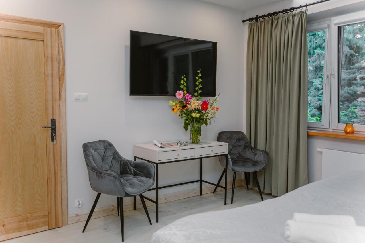Dom W Starym Parku Hotel Biskupice  Eksteriør billede